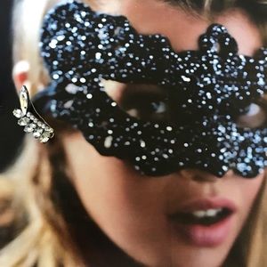 Ear climber Earrings SALE 🌺